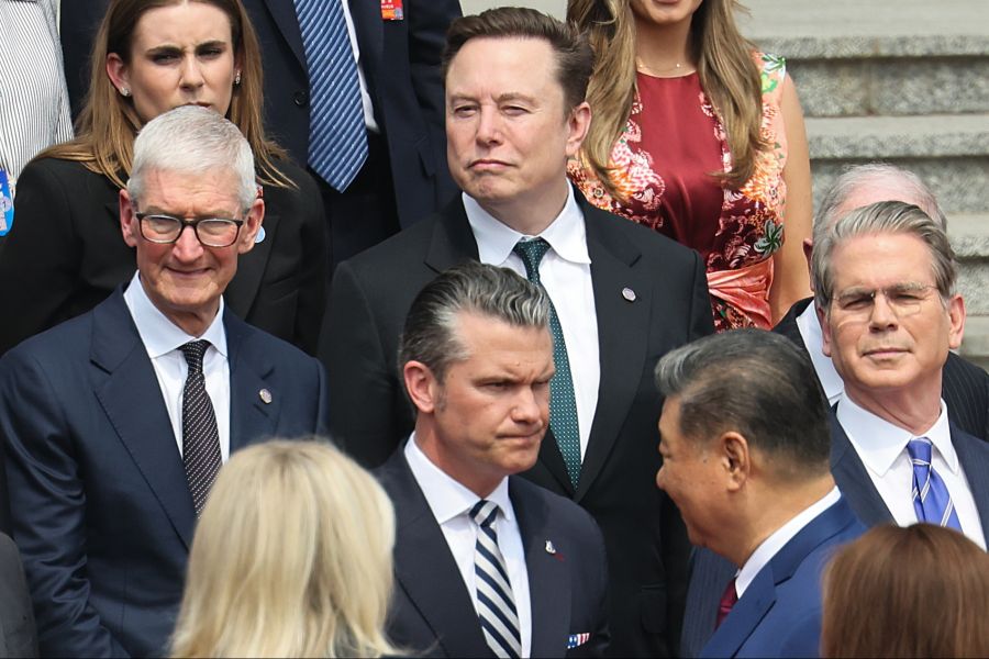 tim cook