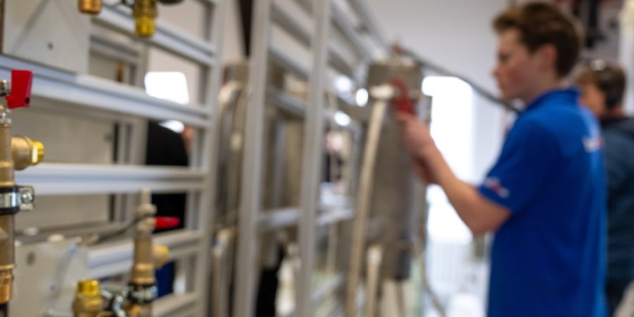 Künftig soll die Abteilung Betriebliche Ausbildung der Bildungsdirektion die Aufsicht über die Qualifikationsverfahren verantworten. (Symbolbild)