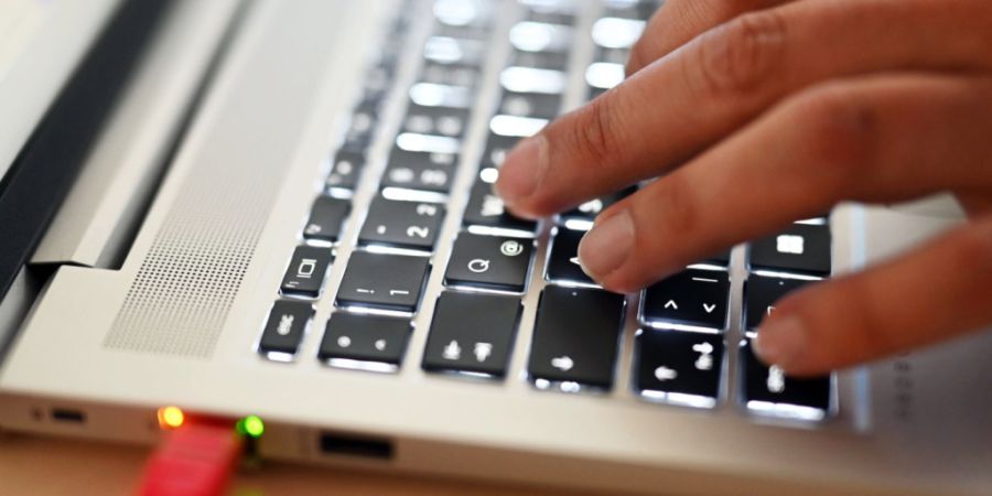 Der Berner Stadtrat hat einen weiteren Nachkredit für den Betrieb der Software Citysoftnet bewilligt. (Symbolbild)