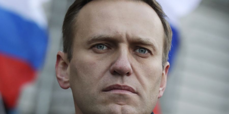 ARCHIV - Der russische Oppositionsaktivist Alexej Nawalny nimmt am 29. Februar 2020 an einer Demonstration zum Gedenken an den Oppositionsführer Boris Nemzow teil. Zwei Jahre nach sein...