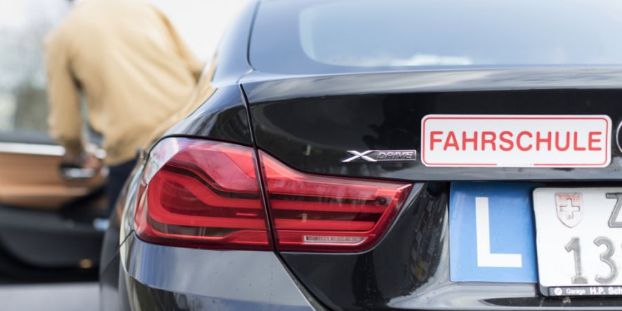 Das neue Regime für junge Autofahrerinnen und Autofahrer führt laut dem Bundesrat zu positiven Effekten. (Themenbild)