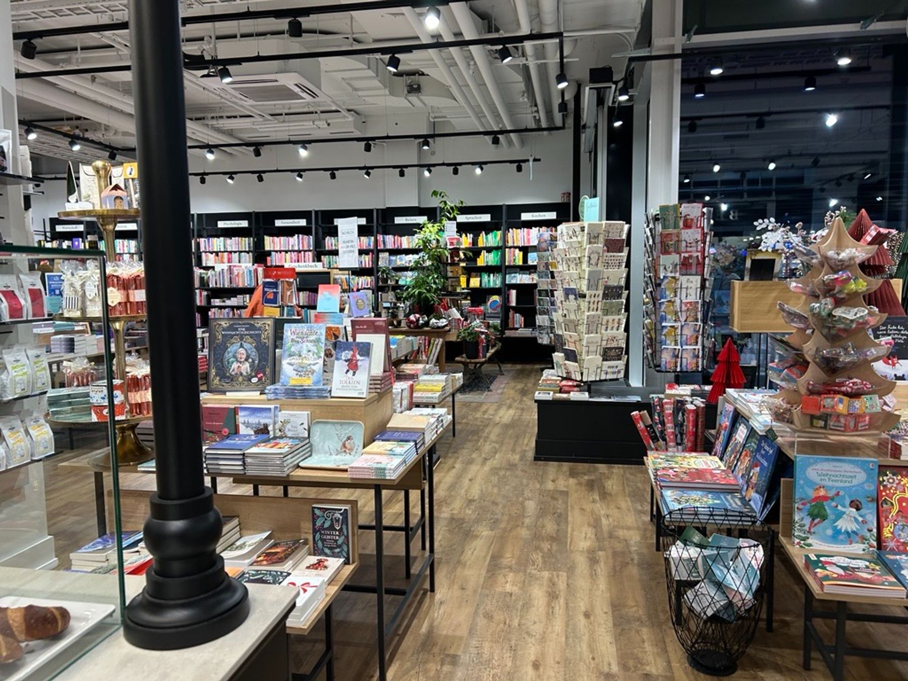 Orell Füssli am Bahnhof Bern verbannt Kinderwagen | Nau.ch