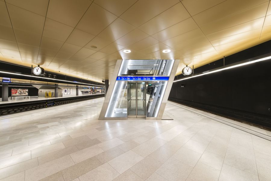Die SBB bittet, Reisende mit E-Bikes, die Rampen und Lifte zu nutzen.