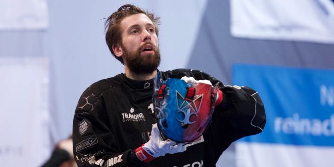 Christian Coray hängt mit 31 Jahren den Goalie-Helm an den Nagel. Christian Coray