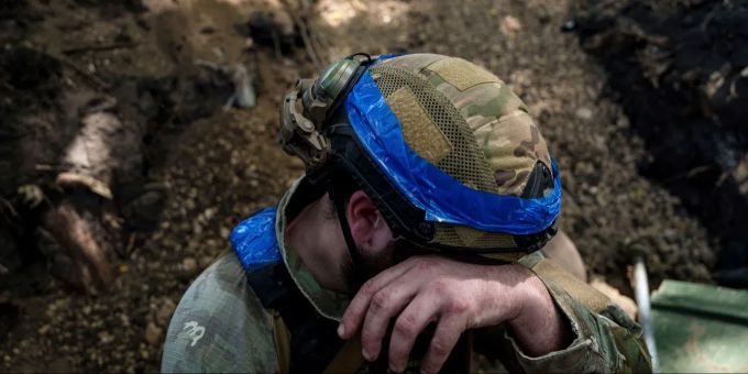 Seit 882 Tagen verteidigt sich die Ukraine gegen die russische Invasion. Ukraine Soldat