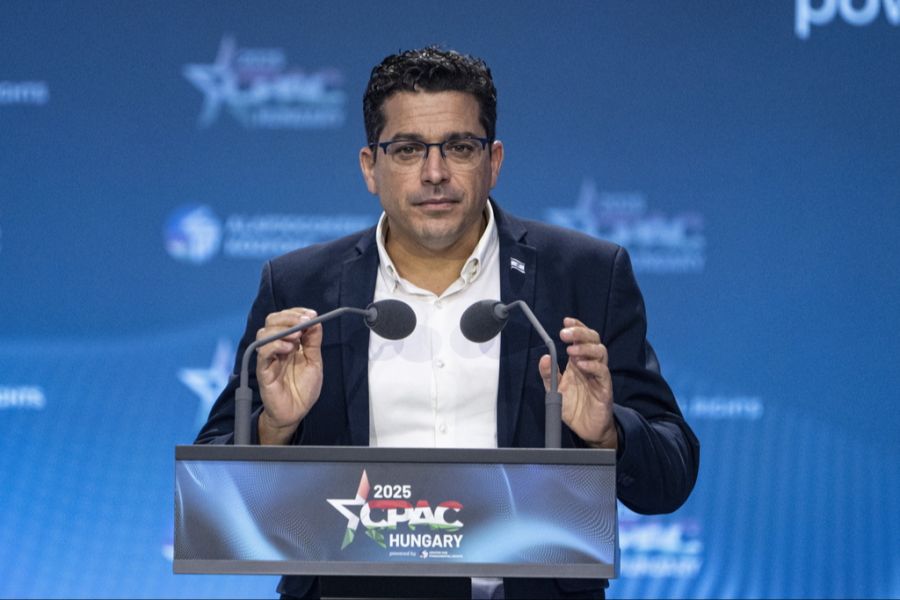 New York Amichai Chikli