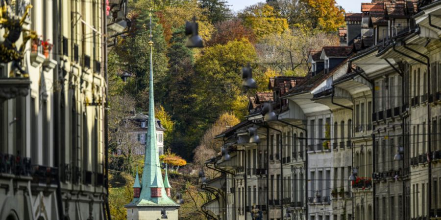 Abseits der Altstadt braucht es keine zusätzliche Airbnb-Regulierung, findet der Berner Gemeinderat. (Archivbild)