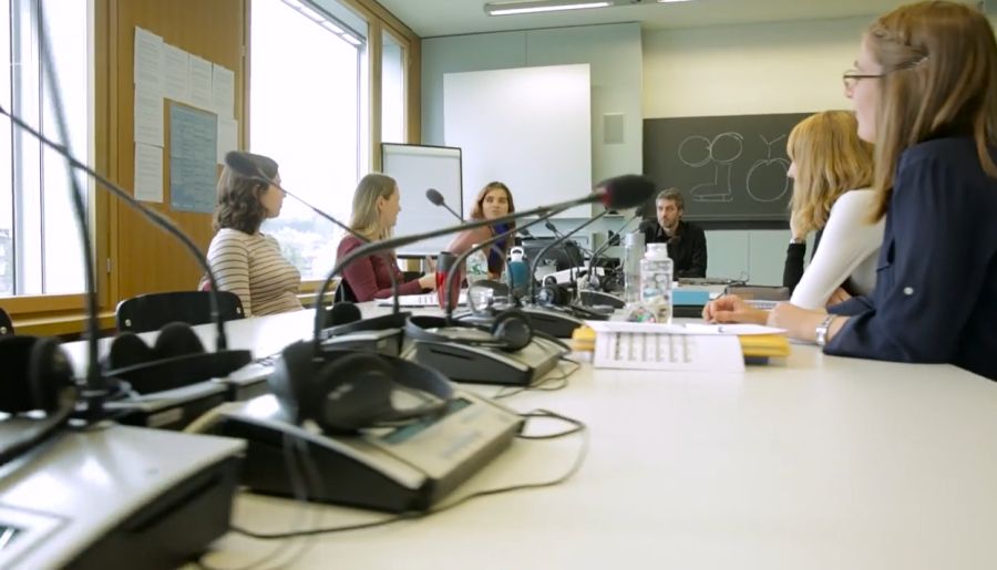 Nur eine Studentin wird im Frühling den Studiengang Konferenzdolmetschen an der ZHAW starten.