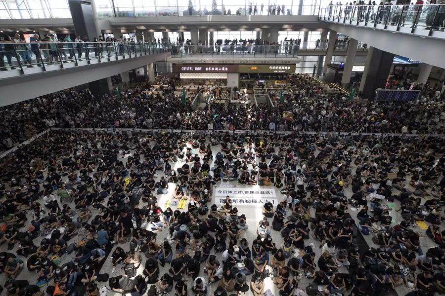 Hongkong Regierungschefin Polizei Demonstranten