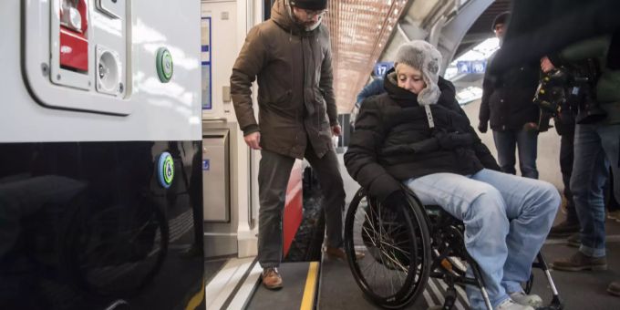 Reservation - SBB-Doppelstöcker sorgen bei Rollstuhlfahrer für Ärger