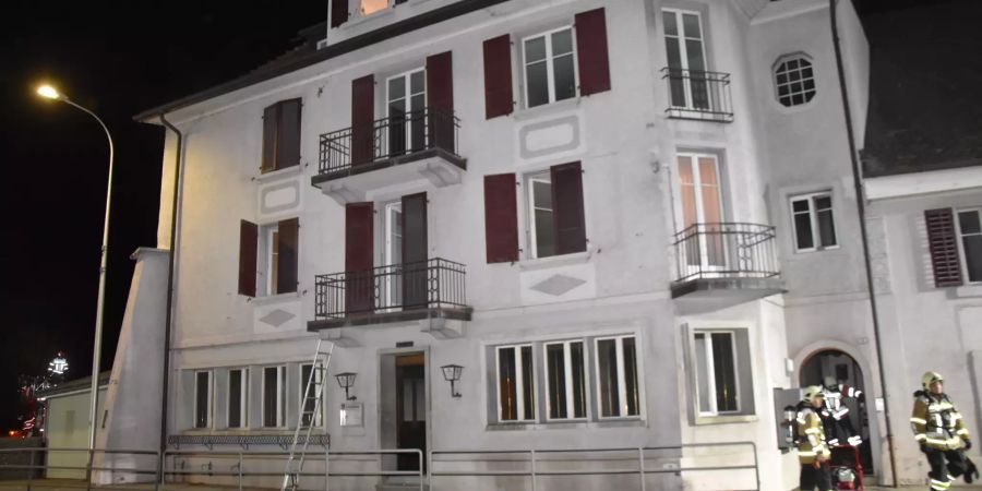 Brand in einem Mehrfamilienhaus in Balsthal.