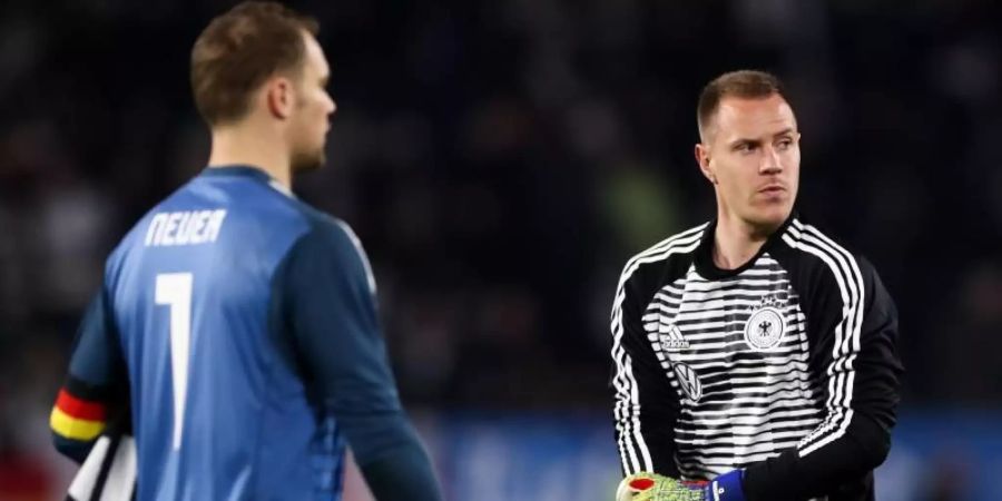 Wollen beide im Tor der Nationalmannschaft stehen: Manuel Neuer (l) und Marc-André ter Stegen. Foto: Christian Charisius