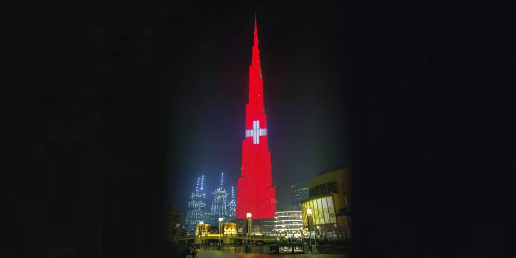 1. August: Burj Khalifa in Dubai zeigt die Schweizer Flagge