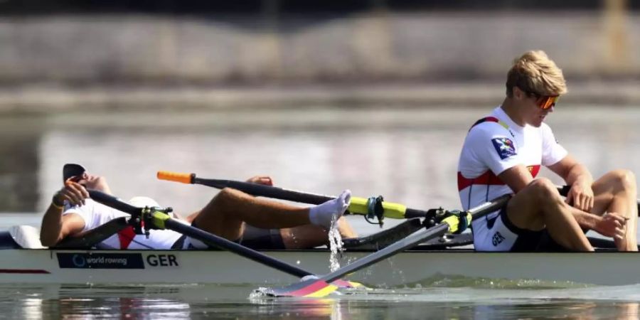 Holten WM-Bronze im Doppelzweier: Jonathan Rommelmann und Jason Osborne. Foto: Matthias Schrader/AP