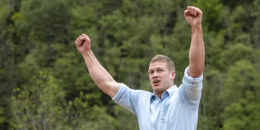 Pirmin Reichmuth jubelt nach dem Festsieg am Urner Kantonalen 2019.