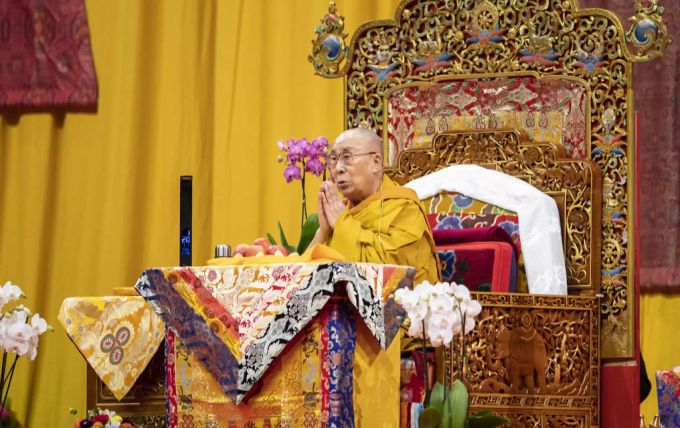 Tenzin Gyatso ist der 14. Dalai Lama. Tenzin Gyatso