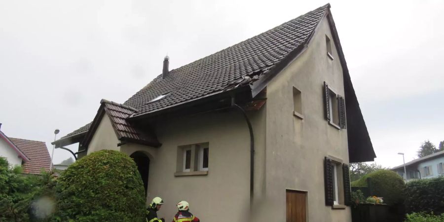 Blitz schlug in Einfamilienhaus ein.