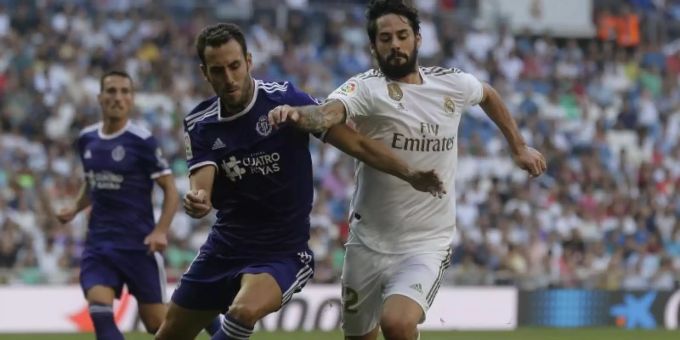 Nächster Verletzter bei Real Madrid: Isco (r). Foto: Paul White/AP Nächster Verletzter bei Real Madrid: Isco (r). Foto: Paul White/AP
