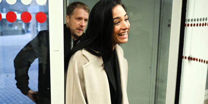 Oliver und Amira Pocher (r) bei ihrer Ankunft im Amtsgericht in Köln. oliver pocher amira pocher