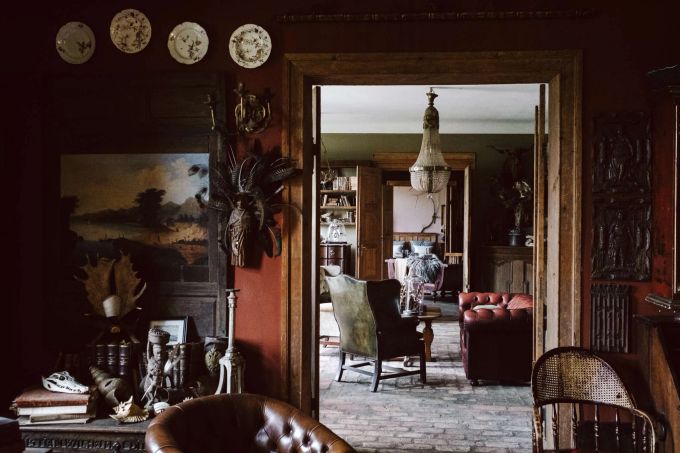 Im Gutshaus Rensow entdeckt man täglich neue, skurrile Details. Gutshaus Rensow Deutschland