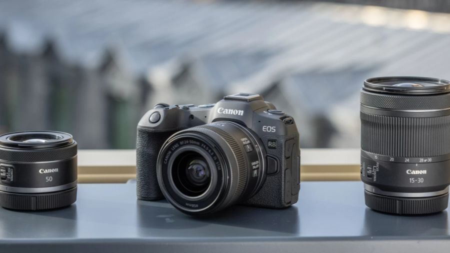 Canon EOS R8