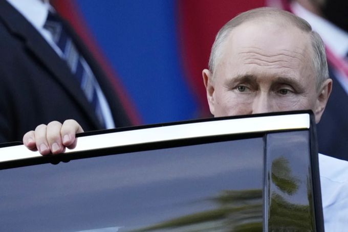 Laut einem Experten verliert Wladimir Putin zunehmend die Kontrolle und Autorität in Russland. Die Folge: Repression und Gewalt werden Alltag. Wladimir Putin