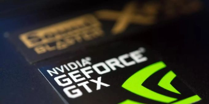 Ein Aufkleber von einer NVIDIA-GeForce-Grafikkarte klebt an einem Notebook. (Archivbild). Foto: Andrea Warnecke/dpa-tmn/dpa Ein Aufkleber von einer NVIDIA-GeForce-Grafikkarte klebt an einem Notebook. (Archivbild). Foto: Andrea Warnecke/dpa-tmn/dpa