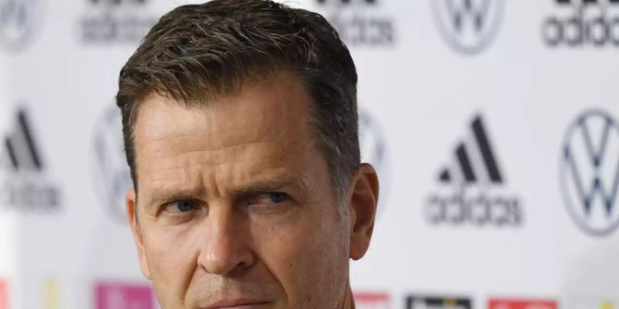 DFB-Direktor Oliver Bierhoff will das WM-Quartier anhand sozialer Kriterien aussuchen. Foto: Swen Pförtner/dpa/Archivbild