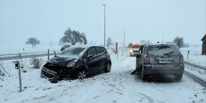 An beiden Fahrzeugen entstand Totalschaden. Unfall