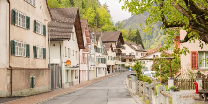 Die Hintergasse in Pfäfers im Kanton St. Gallen. Die Hintergasse in Pfäfers im Kanton St. Gallen.
