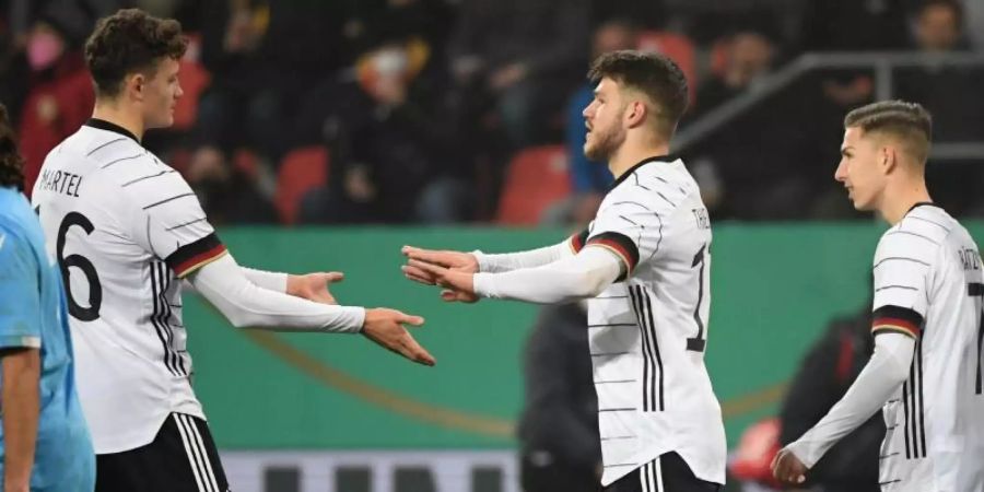 Nach dem siegreichen Jahresabschluss blickt die deutsche U21 mit Zuversicht der Entscheidung in der EM-Qualifikation entgegen. Foto: Matthias Balk/dpa
