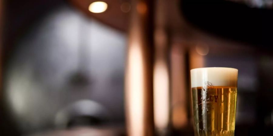Bierglas in einer Bar
