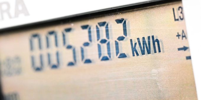 Die Digitalanzeige eines Stromzählers in einem Privathaushalt. Die Digitalanzeige eines Stromzählers in einem Privathaushalt.