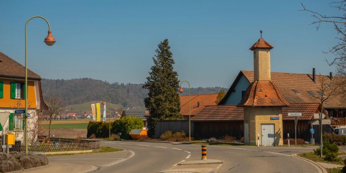 Die Hauptstrasse in Unterstammheim im Zürcher Weinland. Die Hauptstrasse in Unterstammheim im Zürcher Weinland.