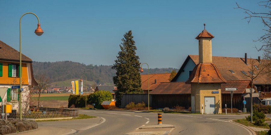 Die Hauptstrasse in Unterstammheim im Zürcher Weinland.