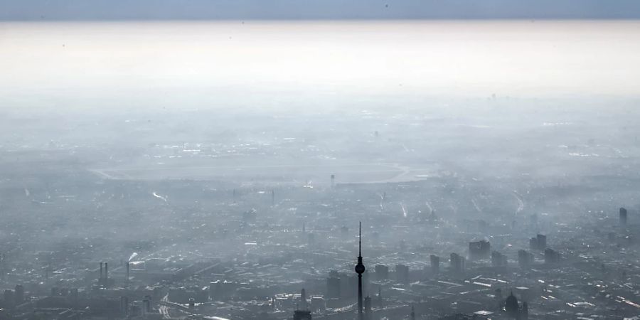 Die Hitzewellen im Zuge des Klimawandel führen zu einer hohen Ozonbelastung. Die Luftqualität leidet darunter. (Archivbild)
