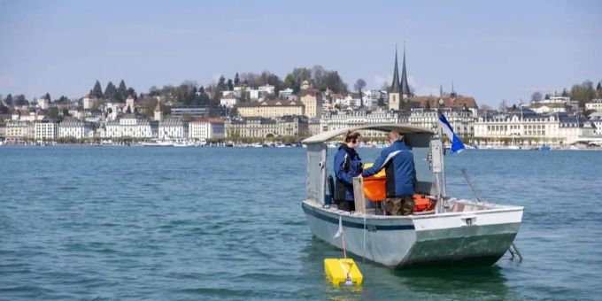 Ein Boot auf dem Luzerner Vierwaldstättersee. (Symbolbild) Vierwaldstättersee