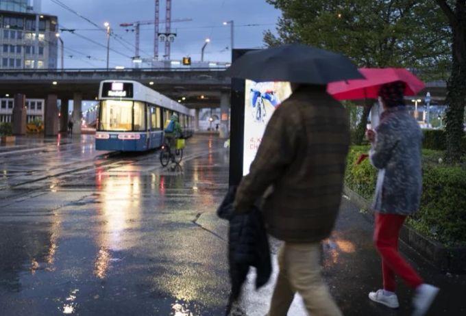 In den nächsten Tagen muss mit schlechtem Wetter gerechnet werden. wetter