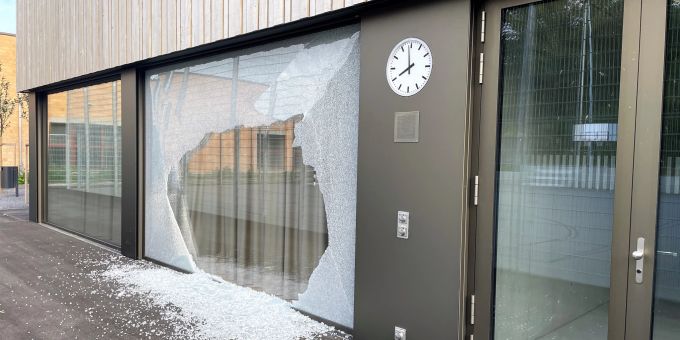 Gemeinde - Rheinfelden: Sachbeschädigung an Dreifachturnhalle im Engerfeld