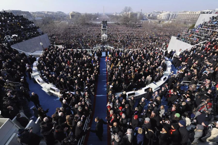 Barack Obama kommt zu seiner Amtseinführung im U.S. Capitol in Washington an, Dienstag, 20. Januar 2009. Foto: Susan Walsh