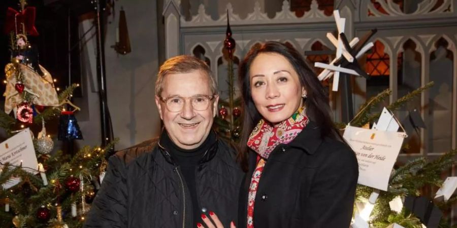 Bei Jan Hofer und seiner Frau Phong Lan Hofer gibt es an Weihnachten Gans. Foto: Georg Wendt/dpa