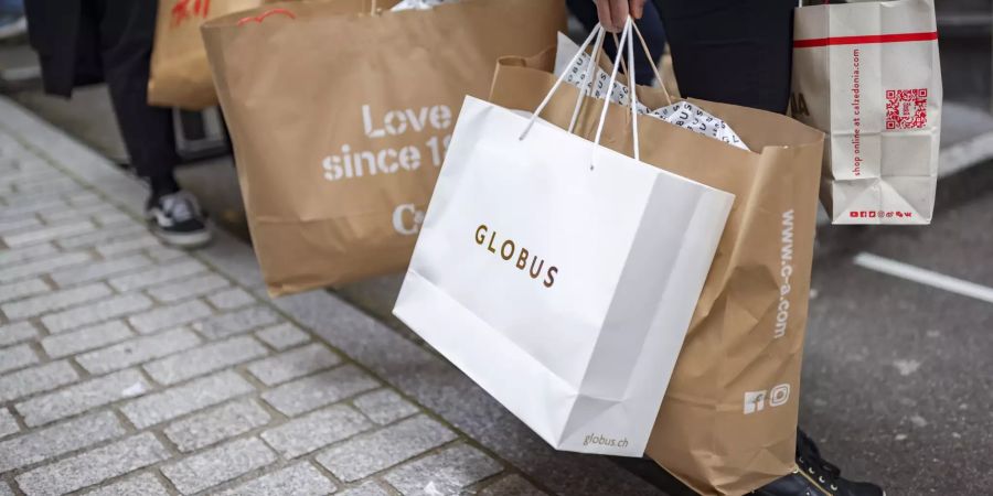 Globus Black Friday