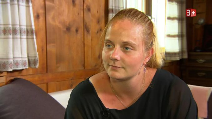 Hofdame Shayenne stellt ihren Jann zur Rede. shayenne