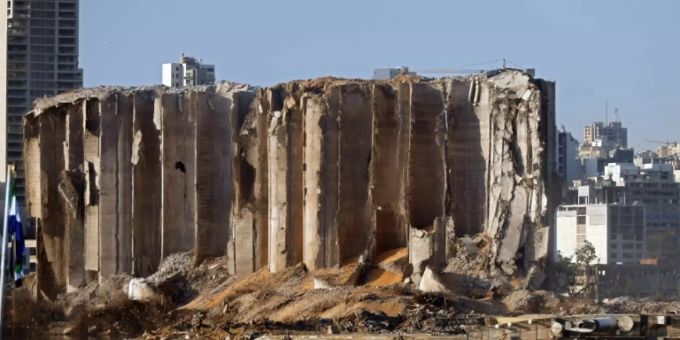 Nach Explosion - Libanon will beschädigte Silos in Beirut abreissen