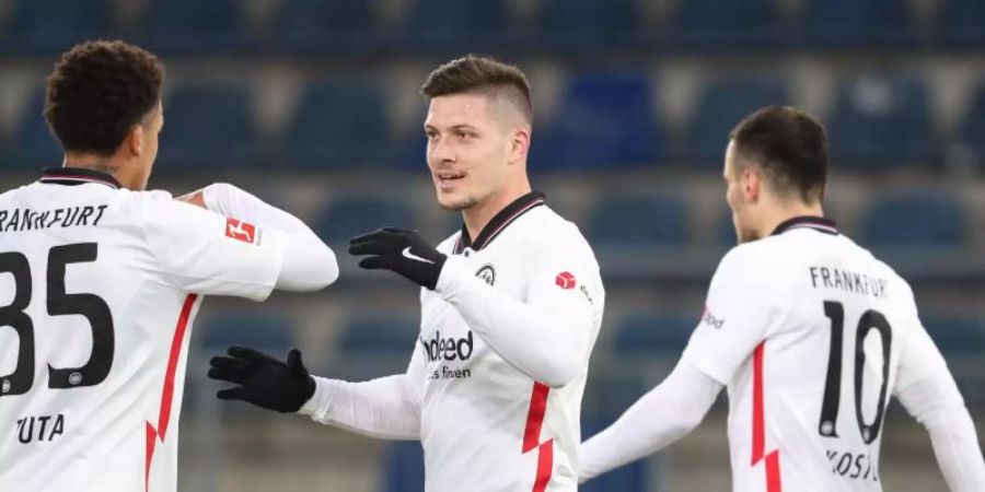 Hat mit der Eintracht Grosses vor: Rückkehrer Luka Jovic (M). Foto: Friso Gentsch/dpa