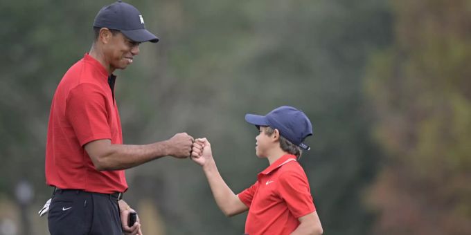 Tiger Woods Seine Ex Schaut Mit Neuer Freundin Sohn Beim Golfen Zu