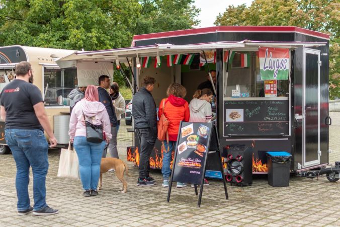 Sehr gefragt: Làngos Food-Truck.