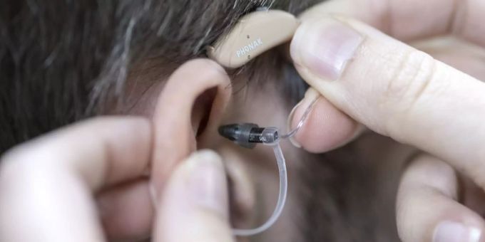 Das neue Sonova Hörgerät Paradise wird mit einer ganzen Technologieplattform auf den Markt kommen. sonova phonak hörgerät