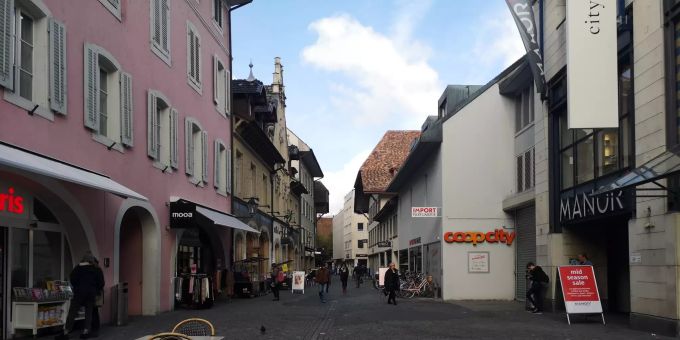 Die Hintere Vorstadt in der Altstadt von Aarau. Die Hintere Vorstadt in der Altstadt von Aarau.