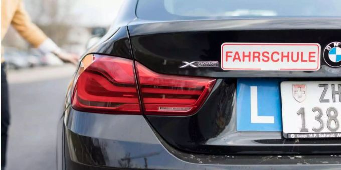 Für Junglenker besteht immernoch ein erhöhtes Unfallrisiko. Junglenker